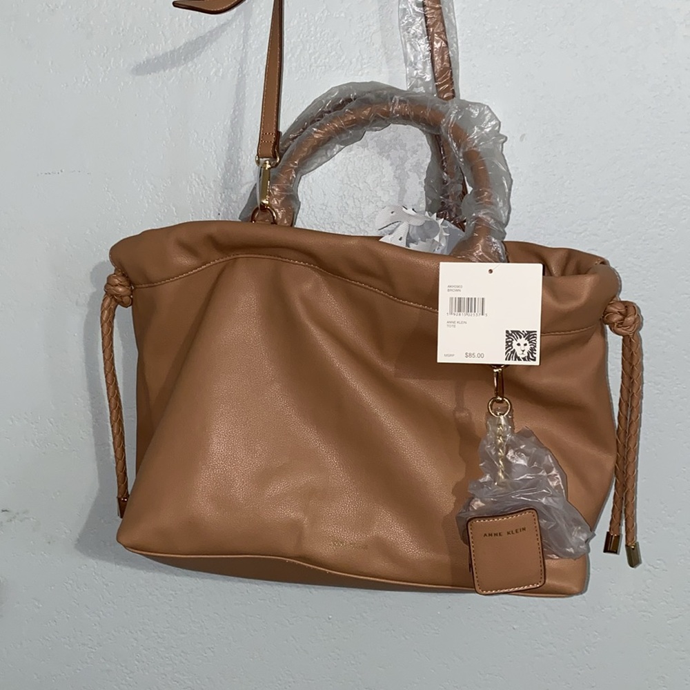 East/West Scrunchie Tote
ANNE KLEIN